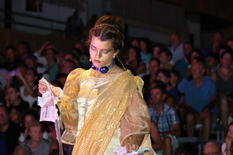 Y los mares sucumben ante la acción depredadora y el egoísmo de la humanidad en los Escacs Vivents de Xàbia  Y los mares sucumben ante la acción depredadora y el egoísmo de la humanidad en los Escacs Vivents de Xàbia